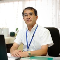 仮校舎と旧校舎