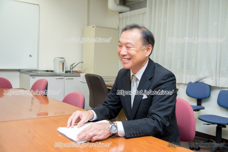 お話をしてくださった佐藤校長