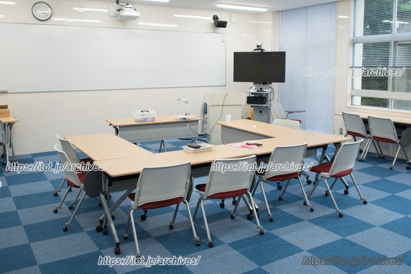 校舎は4棟に分かれている。E棟の写真