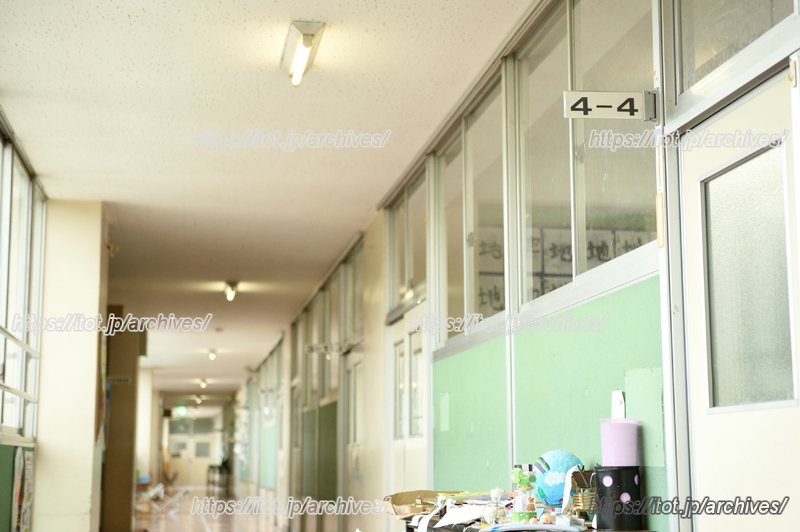 朝霞市立朝霞第八小学校　廊下