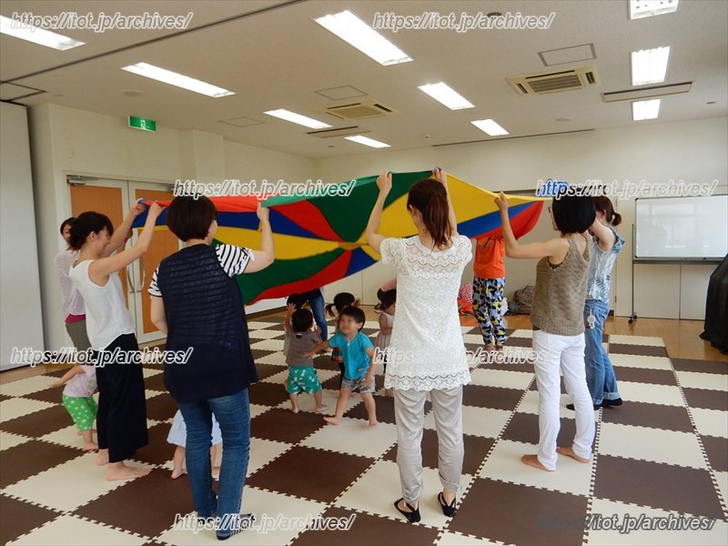 「とみがおかすくすくサロン」