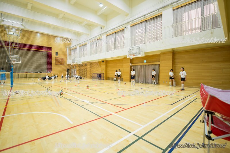 空調設備付のアリーナ
