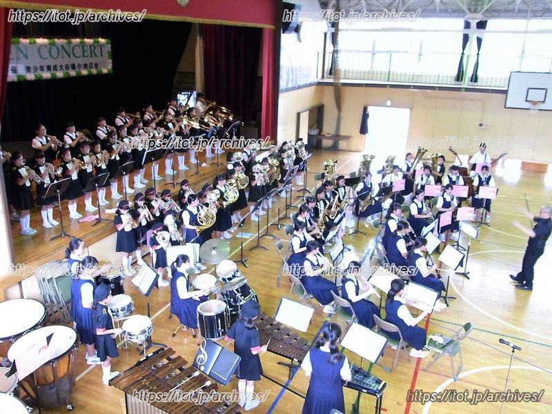 グリーンコンサート(育成会主催)大谷場中と合同演奏