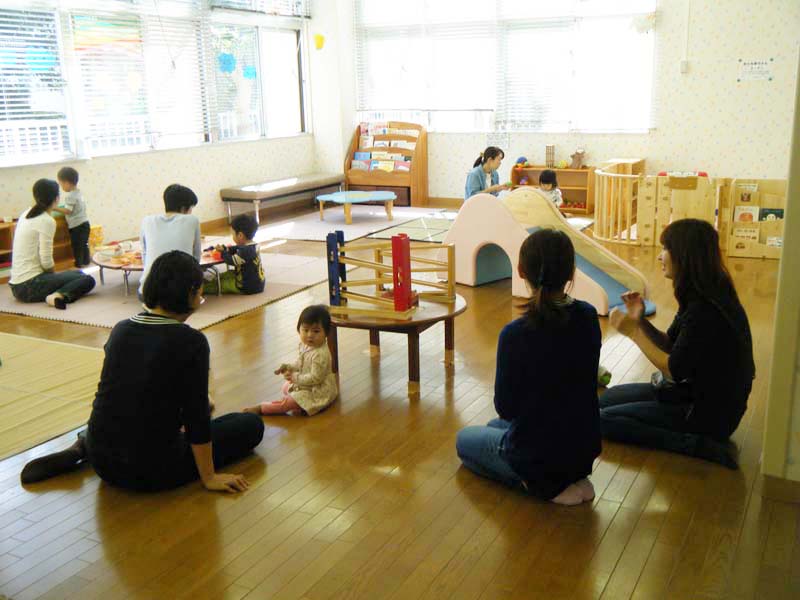 「子育てひろば」の様子 