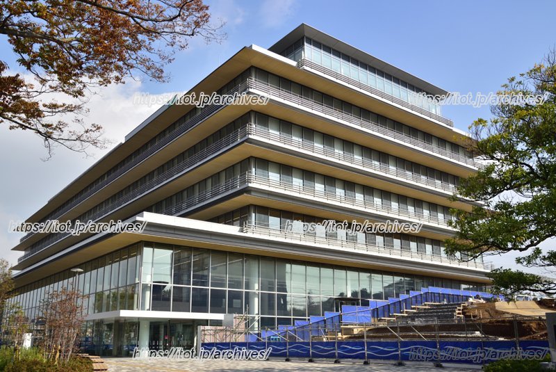 2017（平成29）年4月に竣工した「習志野市役所」新庁舎
