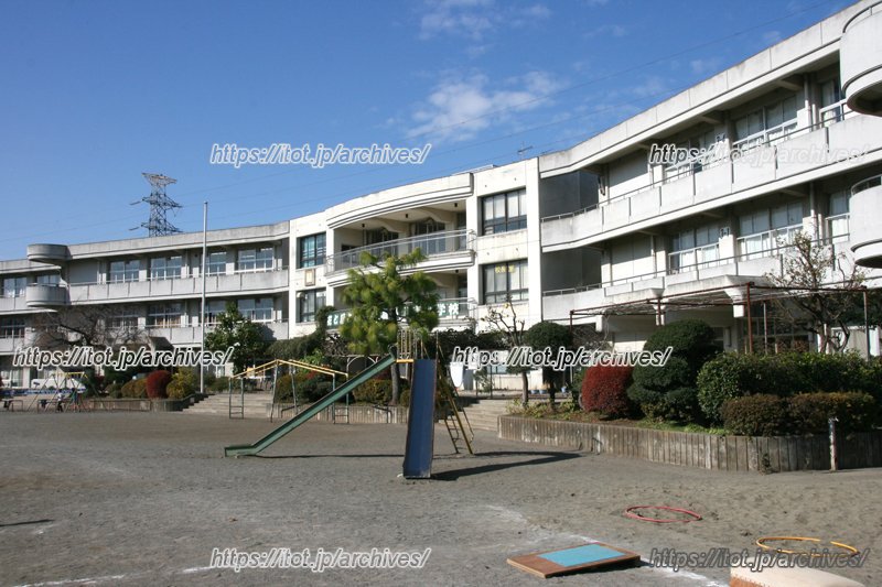 地域や保護者に支えられ、花と緑と歌声が響く「相模原市立淵野辺東小学校」