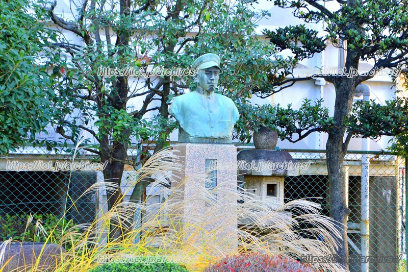 柳井先生の胸像