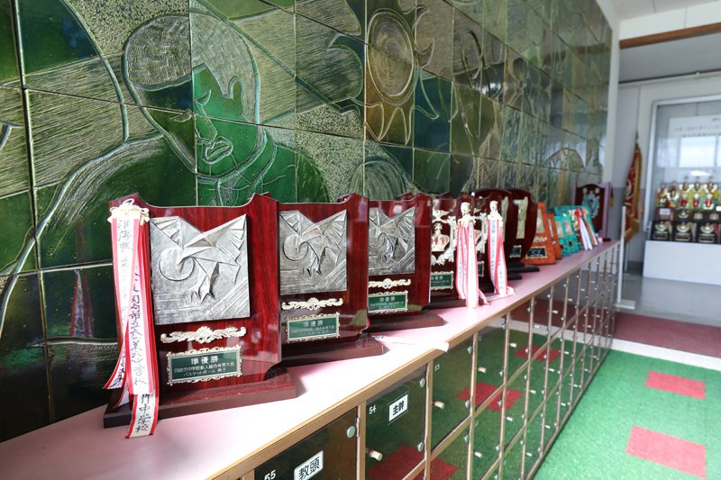 多くの盾も飾られている