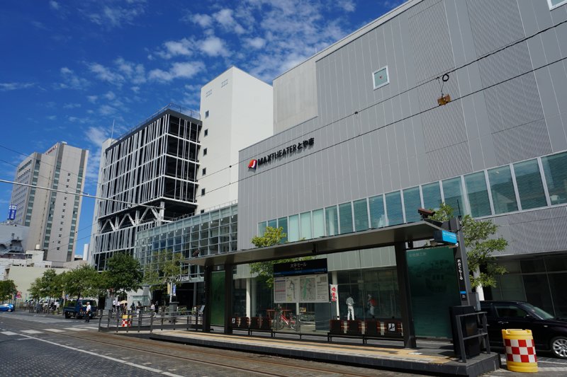 「総曲輪西地区第一種市街地再開発事業」によって建設された「ユウタウン総曲輪」