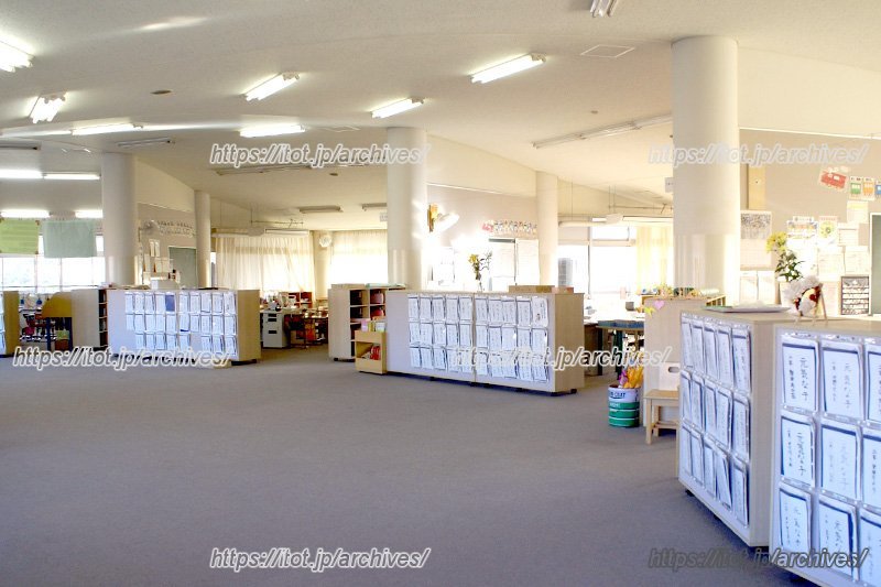 オープンスペースの形式の教室