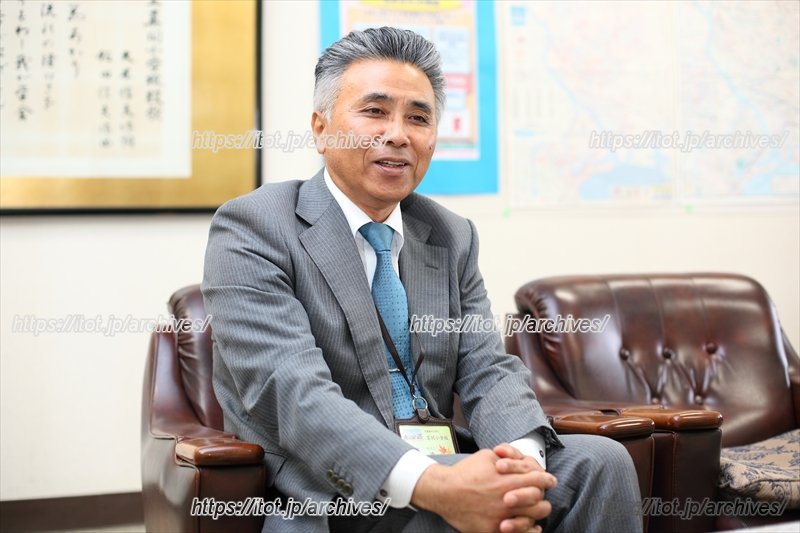 市川市立真間小学校 石塚 浩 校長先生