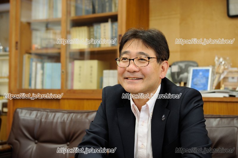 今回お話を伺った関校長先生