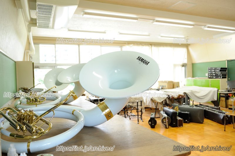 「わかば鼓笛隊」が使用する金管楽器