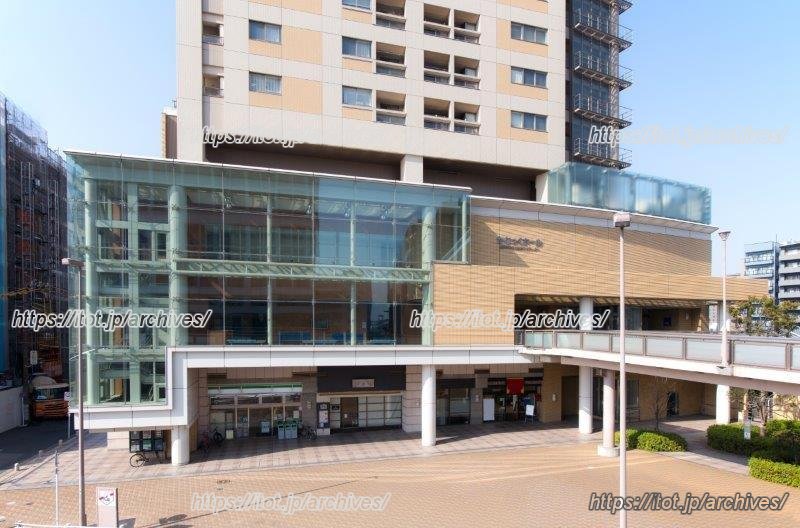 かなっくホール外観