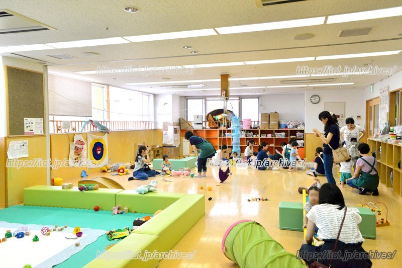 施設には多くの親子が訪れている