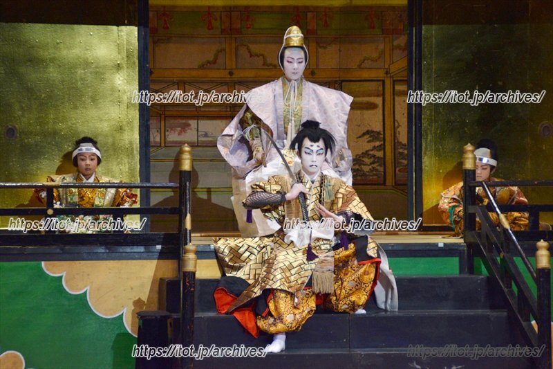 「子ども歌舞伎」（提供：東員町役場）