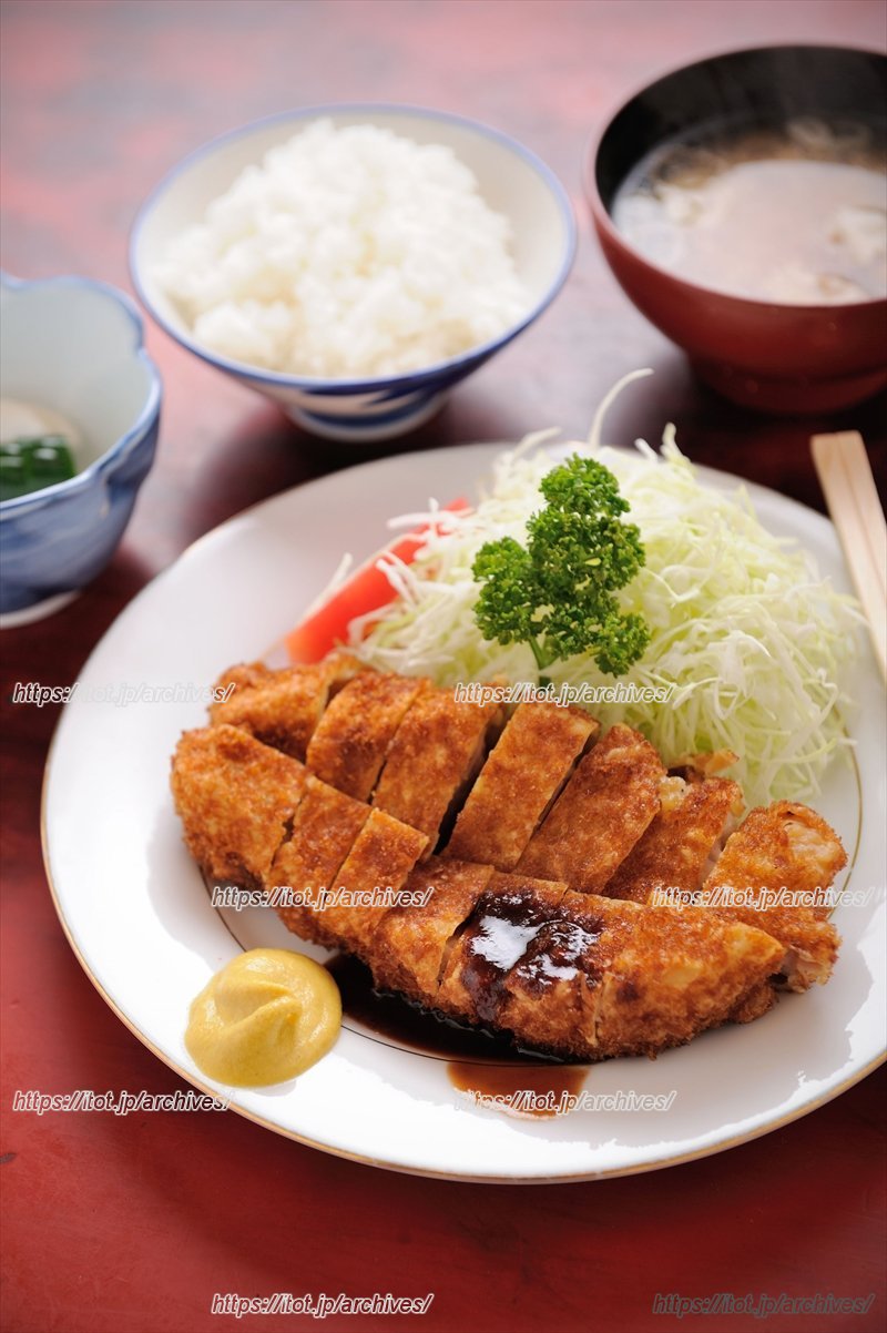 変わりゆく目黒の街で、変わらぬとんかつを提供する老舗の魅力／とんき 目黒店（東京都）