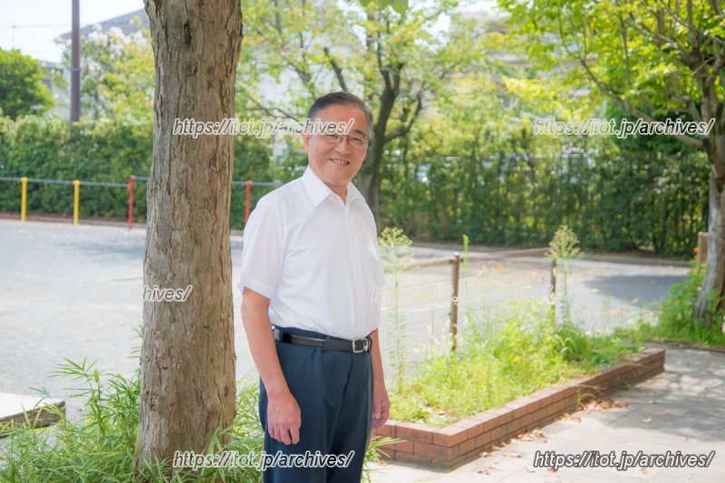 今回笑顔でインタビューにご対応いただいた本田校長先生