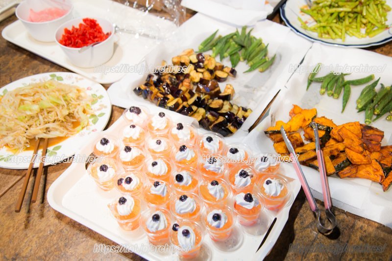 「地域食堂」で味わえるボリューム満点の食事