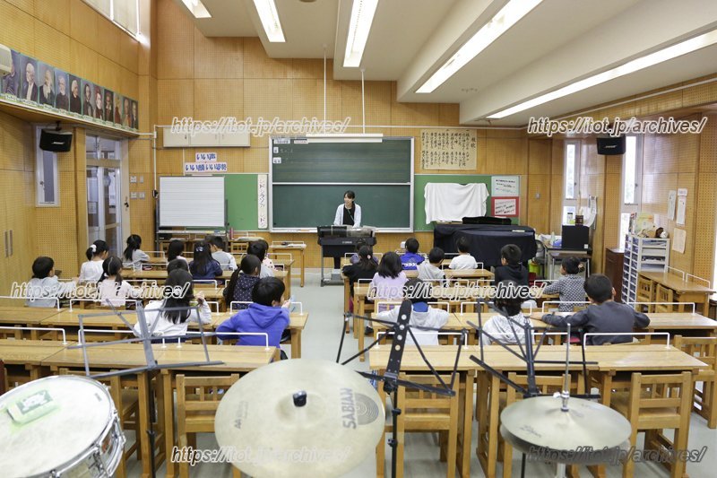 音楽室での授業の様子