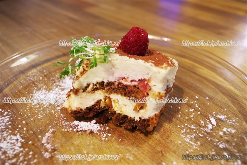 ネーミングも効いている人気の「邪道ティラミス」