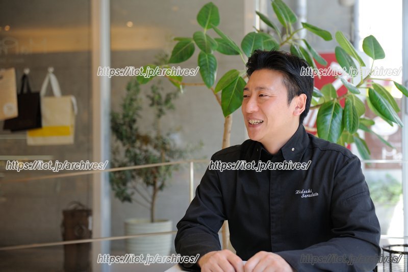 チョコレートへの想いを語る猿舘さん