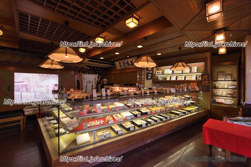 「千歳虎屋」店内