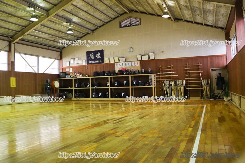 校内にある武道場