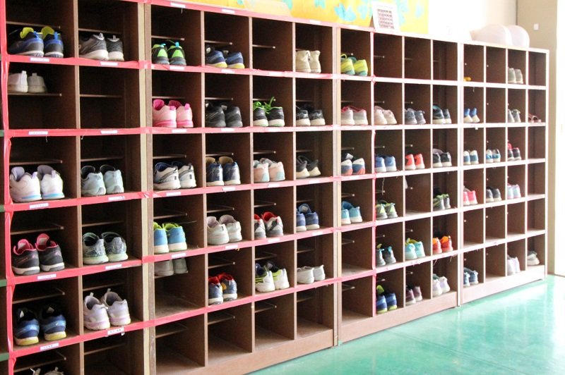 きれいに揃えられた靴