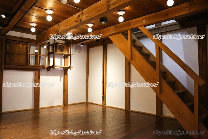 ▲絵画展などのギャラリーとして利用されている東蔵