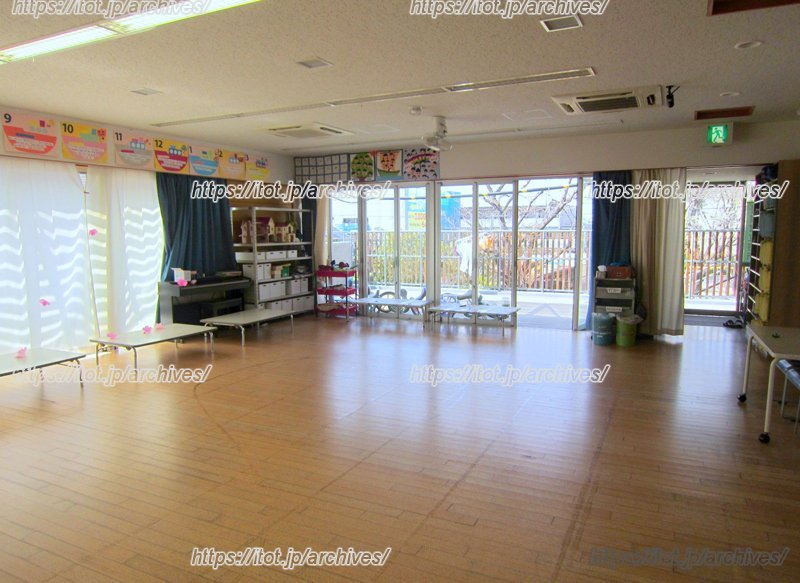 広々とした育成室