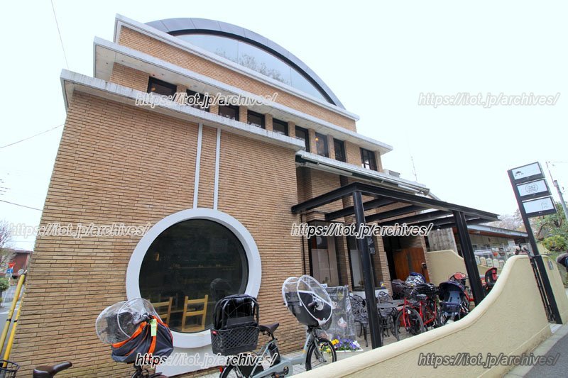 ビルの2階が、教室が開かれるスタジオ