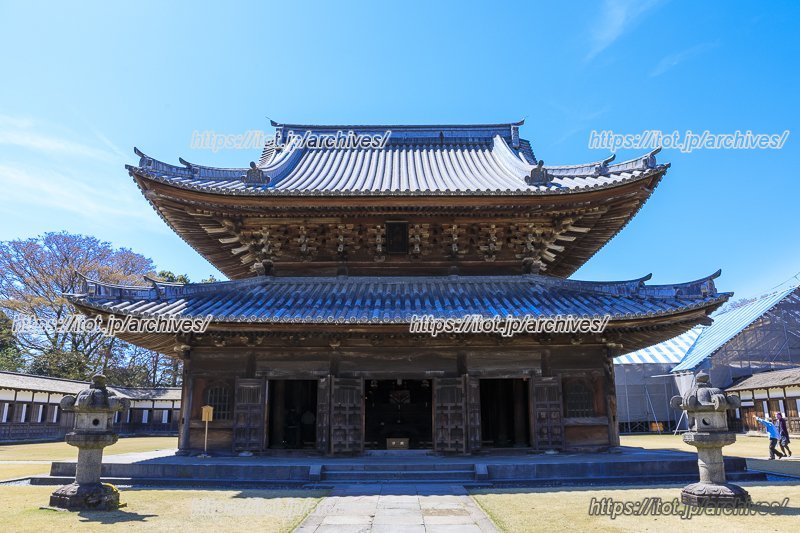 三代当主利常によって建立された国宝「高岡山瑞龍寺」