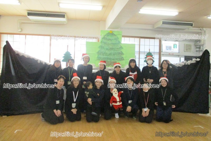 読み聞かせのボランティア活動をしているプラタナス読書会による読書会も開催

