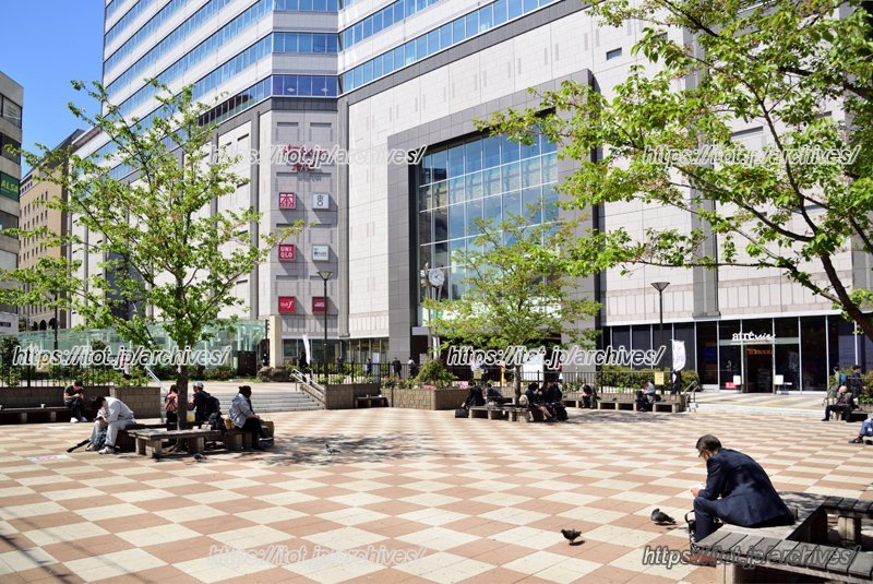 「大塚」駅南口広場「トランパル大塚」