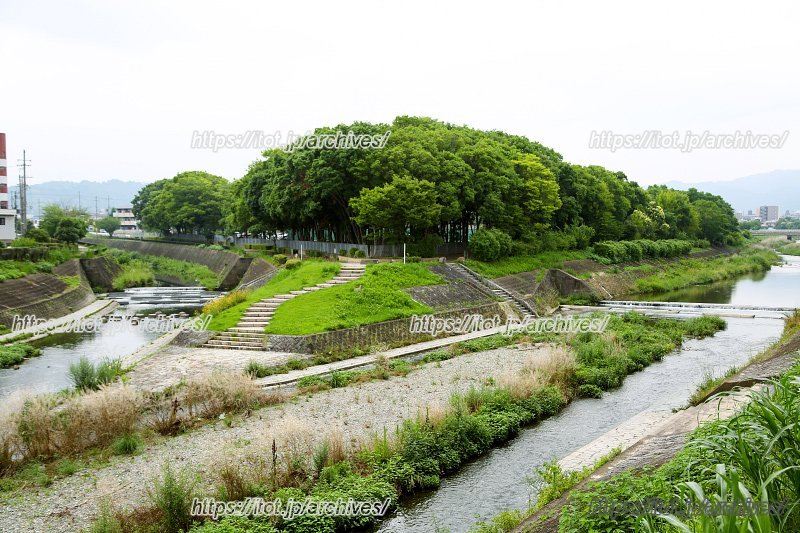 山科川と安祥寺川が交わる勧修寺公園