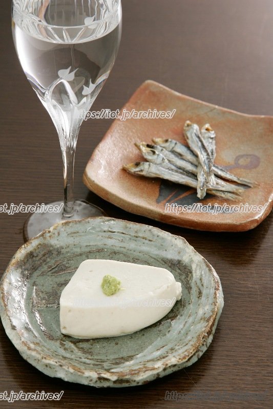 うどん以外にも、一品料理が