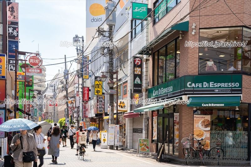 成増駅周辺の商店街の様子