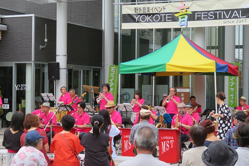 「よこてイースト」でのお祭りの様子