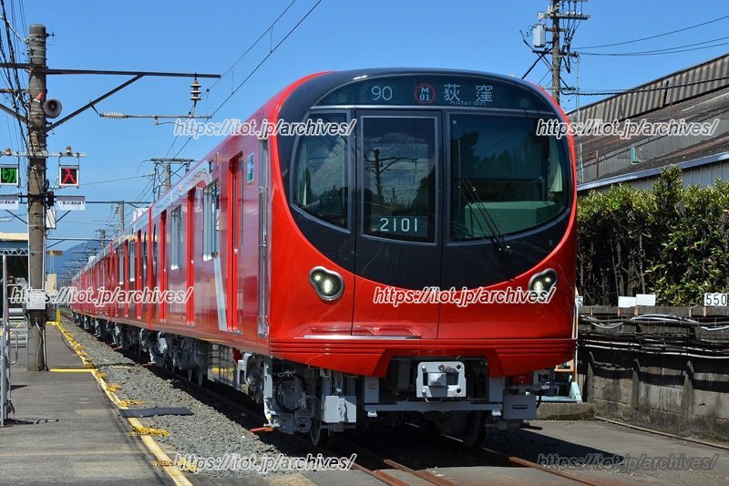 車端部も“丸”が意識されている