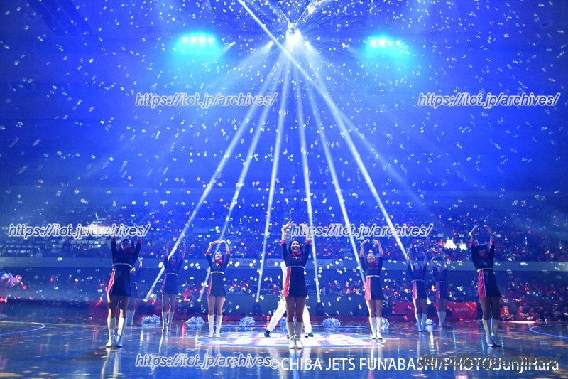 “STAR JETS”によるパフォーマンスの様子