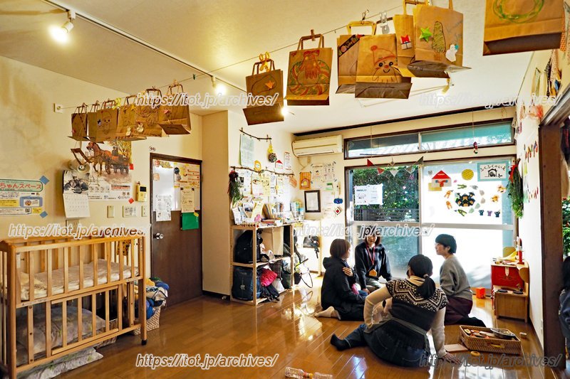 掃き出し窓から出入りでき、オープンな雰囲気