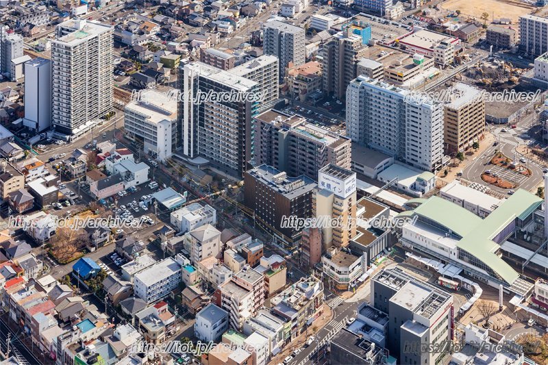 上空から見たJR「藤枝」駅（藤枝市提供）