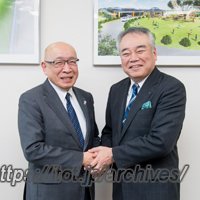 栗木信昌理事長と山下昌宏社長