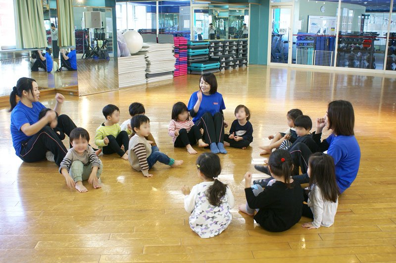 イングリッシュタイムなど座って行うアクティビティも