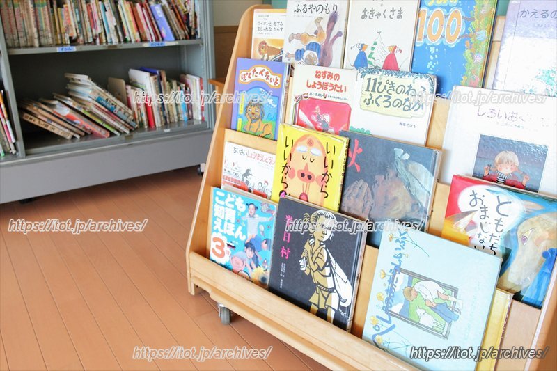 絵本も豊富にそろっている