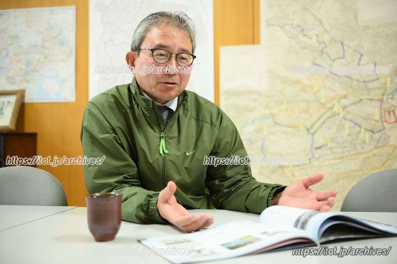 「教育には人間関係が一番大事」と語る角野校長先生