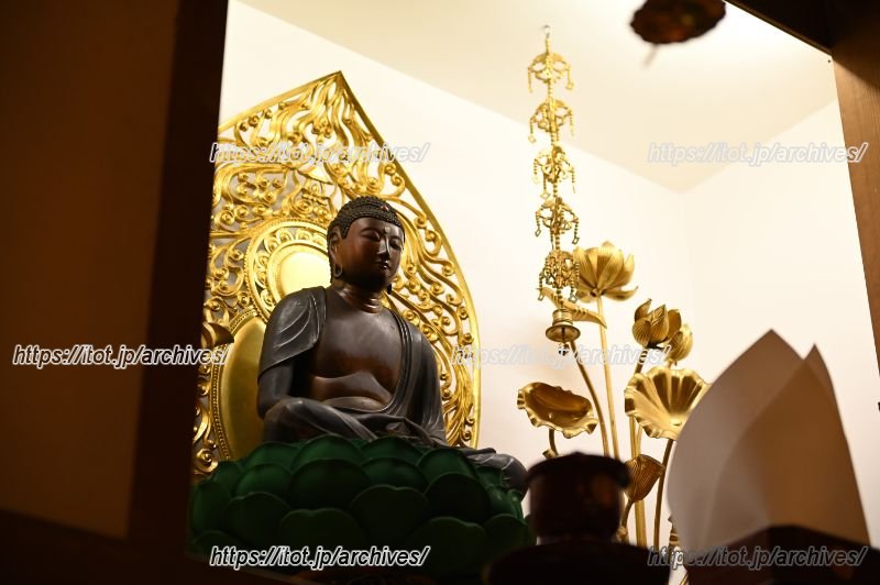 古くから大切にされている「長泰寺」のご本尊