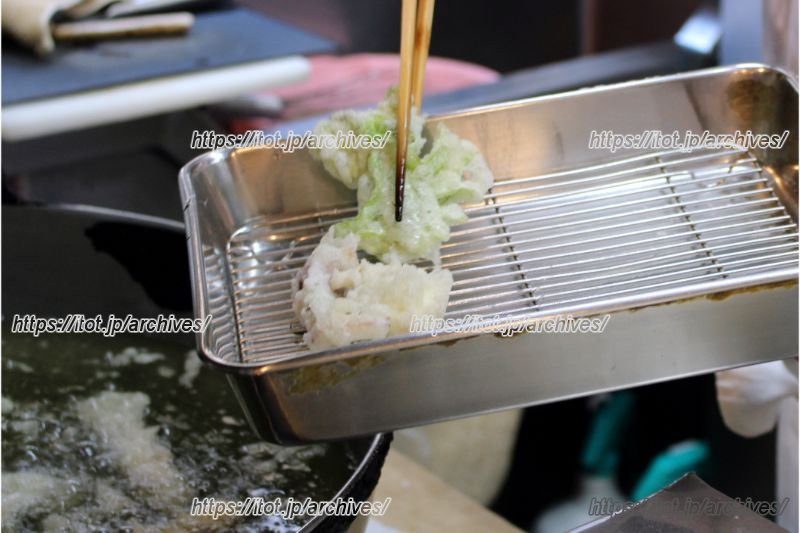 新鮮な旬の魚や野菜をカラリと揚げる