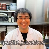 五代目店主　飯田 敏夫さん